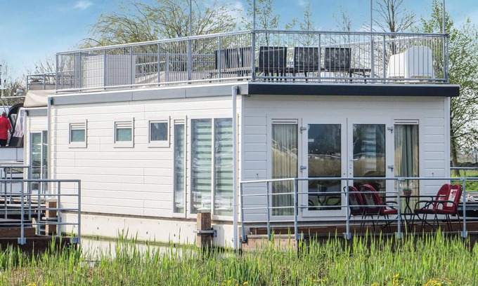 Municipality of Aalsmeer Boat Rental | 2 bedroom luxurious ship in Aalsmeer