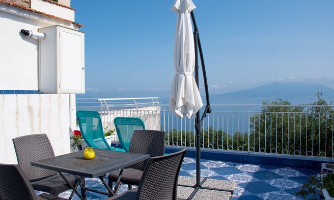 Monte Chiaro House | 2 Bedroom Private vacation home in Montechiaro