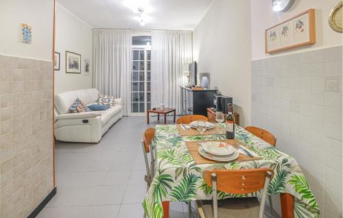 Genoa Apartment | 2 Bedroom Stunning Apartment In Genova