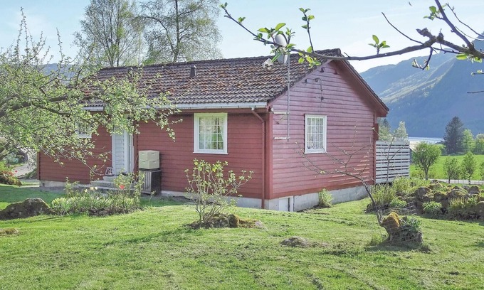 Lund House | 2 bedroom stunning home in Hovsherad