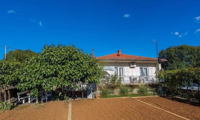 Municipality of Omisalj House | 2 bedroom stunning home in Omisalj
