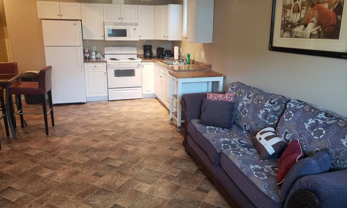 Timberlea Apartment | 2 Bedroom Suite with BBQ ready on the Go!