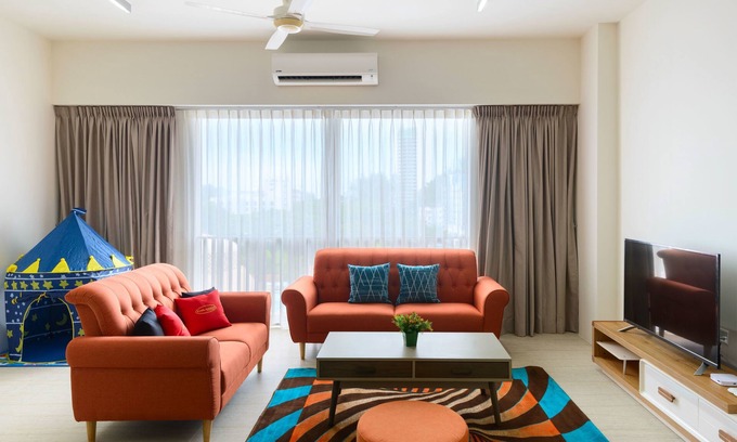 Batu Ferringhi Apartment | 2 Bedrooms Apartment By The Sea