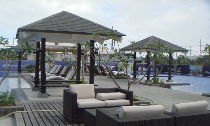 Muntinlupa Condo | 2 Bedrooms Unit in a Resort Condominium