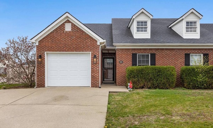 Richmond Condo | 2 Beds/2 Full Baths, Fenced Yard, 1 Car Garage, One Level, Pets Welcomed!