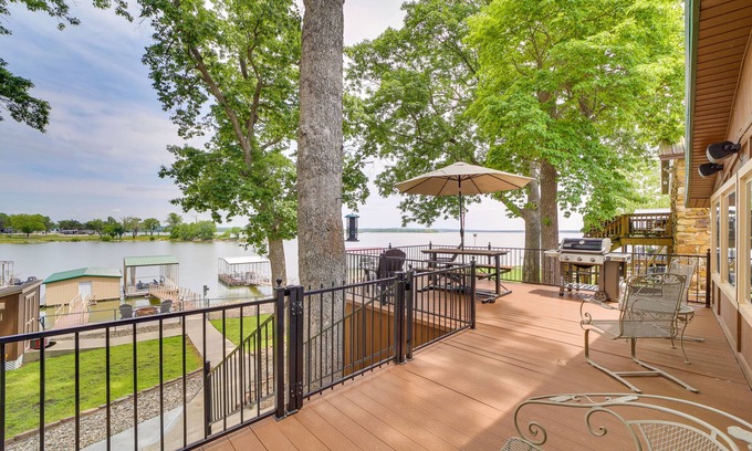 Grove Cabin | 2 Boat Docks: Grand Lake Waterfront Home