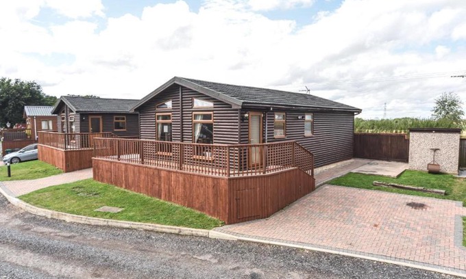 Barrow-on-Trent Other | #2 Delightful 3 bedroom holiday lodge no hot tub