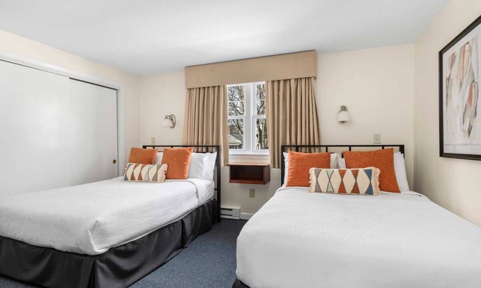 Beverly Hotel | 2 Double Rooms | The Beverly Hotel | w/Kitchen & Close to Dane Street Beach