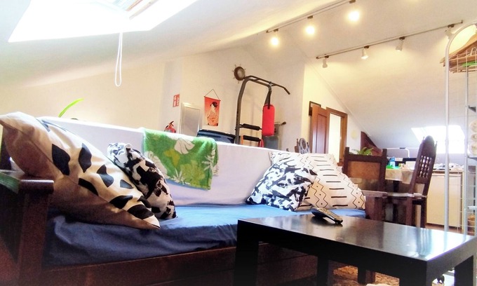 Castro Urdiales Apartment | 2 Floor with pool, Video Games and 3 toilets, 3 mins to Beach in Castro-Urdiales