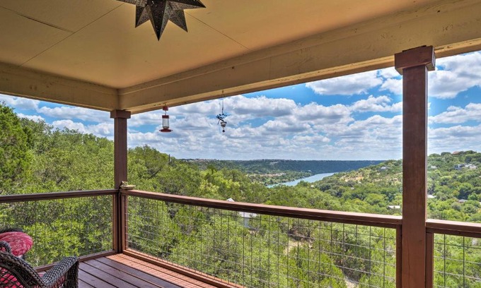 Apache Shores House | 2 Furnished Decks and Lake Views Austin Escape