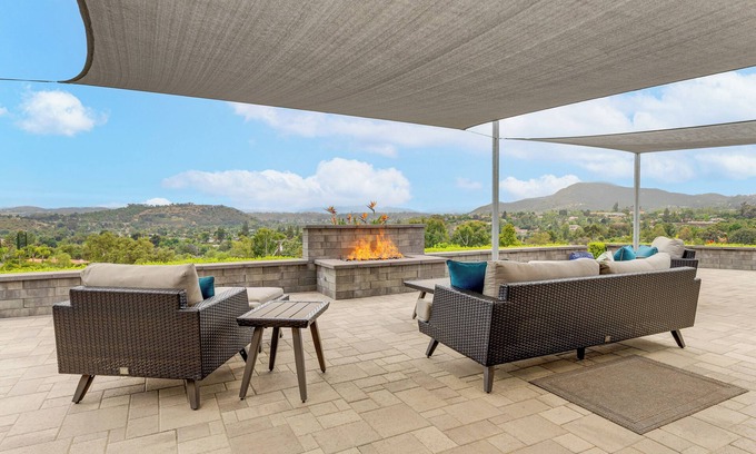 Poway House | 2 Mi to Lake Poway: Mtn-View Escape w/Patio!