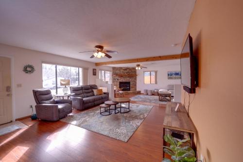 Prescott House | 2 Mi to Whiskey Row Tranquil Getaway with Deck!