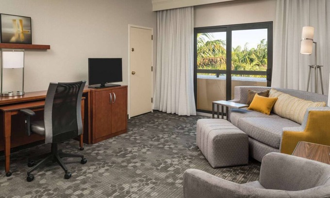 Miami Lakes Resort | 2 Modern Units in Miami Lakes, with Pool, Pet-Friendly!