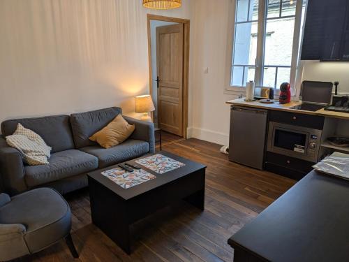 Margny-les-Compiegne Apartment | 2 Pièces Neuf Centre Ville, Magny Compiègne