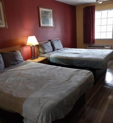 Jackson Apartment | 2 Queen Beds Hotel Room 111