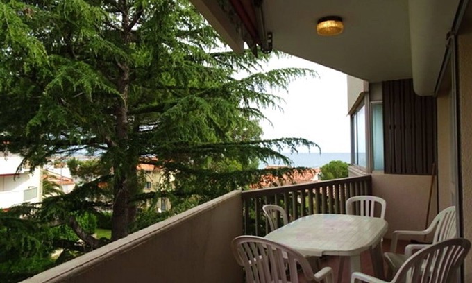 Plage d'Argeles Apartment | 2-room apartment 50m from the beach with pool, parking, pets allowed