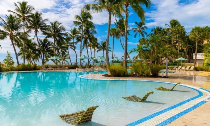 Islamorada Hotel | 2 Rooms w/Balcony, Courtyard View, Outdoor Pool, Free Parking & Pet Friendly