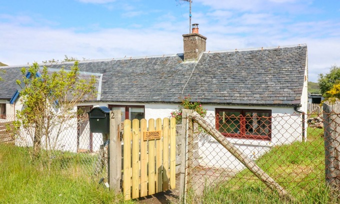 Mallaig Cottage | 2 TOUGAL, family friendly, country holiday cottage in Mallaig