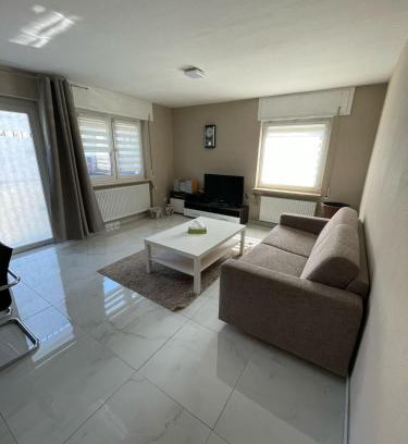 Karben Apartment | 2 Zimmer Holiday Apartment in Karben mit Privatparkplatz-self Check in-15min bis Frankfurt-25min bis Flughafen