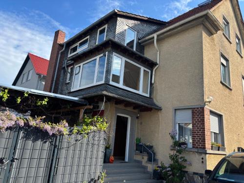 Crumstadt Apartment | 2 Zimmer Monteur- und Ferienwohnung mit kleinen Wintergarten