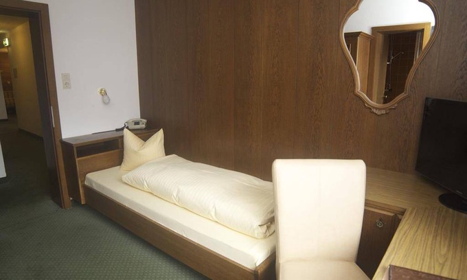 Mutters Hotel | 20 m² Hotel ∙ 1 bedroom ∙ 1 guest