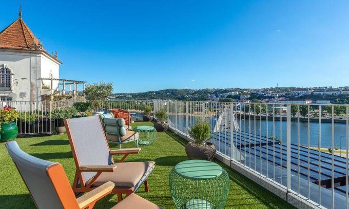 Coimbra City Centre Hotel | 20 m² Hotel ∙ 2 guests