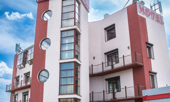 Leszno Hotel | 20 m² Motel ∙ 3 guests