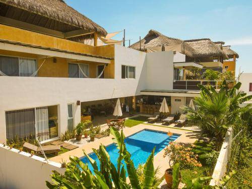 Barra de Colotepec Bed & Breakfast | 200 m² Bed and breakfast ∙ 5 bedrooms ∙ 10 guests