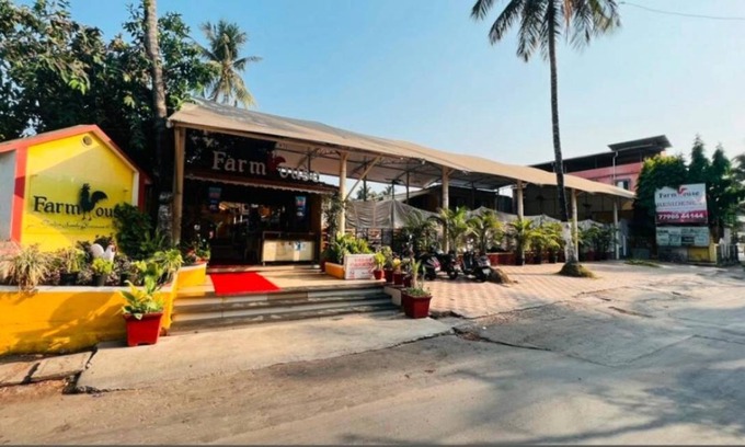 Vasai West Hotel | 200 m² Hotel ∙ 2 guests