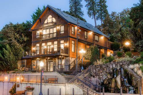 Hood River Apartment | 200 m² Serviced apartment ∙ 3 bedrooms ∙ 6 guests