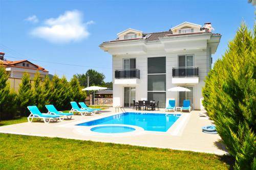 Hisaronu Villa | 200 m² Villa ∙ 5 bedrooms ∙ 11 guests