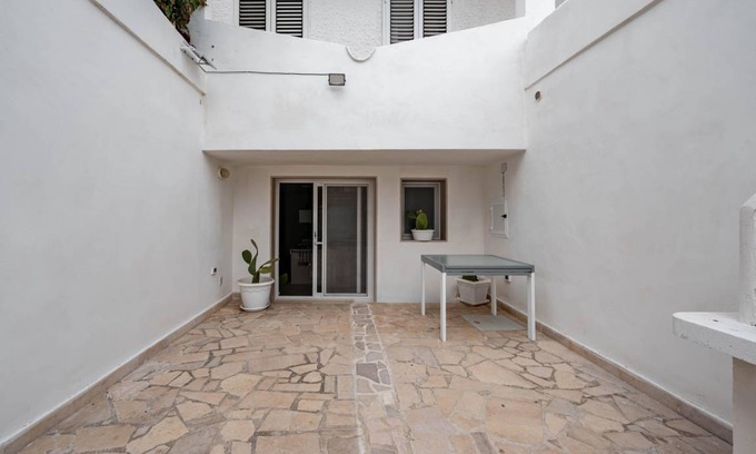 Villanova Villa | 200 m² Villa ∙ 5 bedrooms ∙ 16 guests