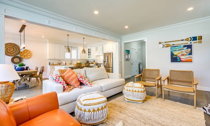 Long Branch House | 203 m² House ∙ 4 bedrooms ∙ 8 guests