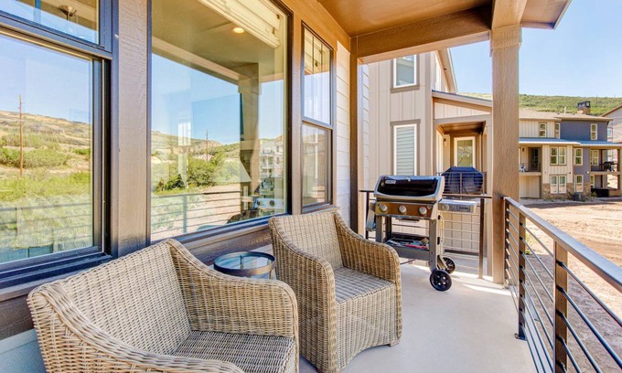Deer Mountain House | 209 m² House ∙ 4 bedrooms ∙ 10 guests