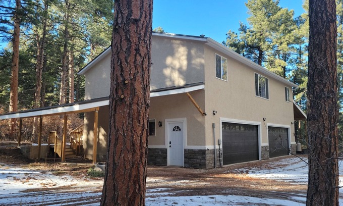 Rye House | 21 Acre Paradise-sleeps 11 in wooded wonderland