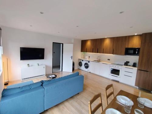 Chorzow Batory Apartment | #22, Free parking, Self check-in, Perfect location for KTW or DTS, 3rd floor - no elevator