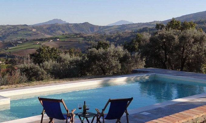 Penna San Giovanni House | 220 m² House ∙ 7 bedrooms ∙ 14 guests