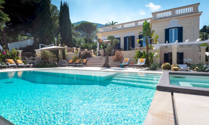 San Felice Circeo Villa | 230 m² Villa ∙ 3 bedrooms ∙ 8 guests