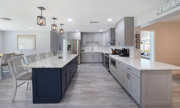 Lake Clarke Shores House | 2353 Managed By Brampton Park