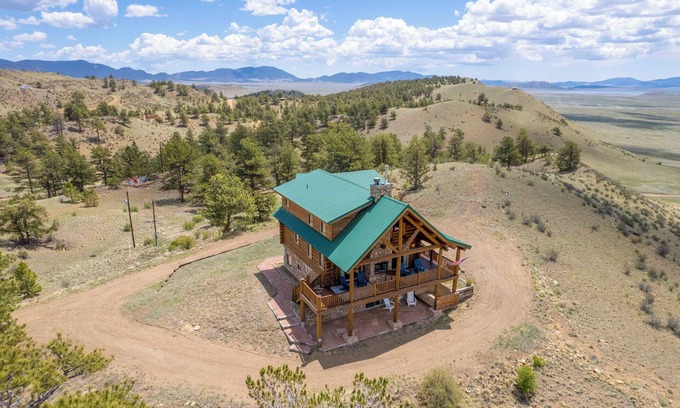 Hartsel Cabin | 24-0089 Rustic Hartsel Getaway w/35-Acre Yard