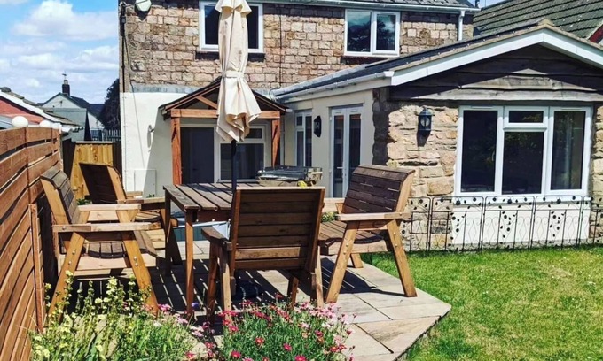 Cinderford Cottage | 24 at St Johns - Dog-Friendly Cottage with Hot tub