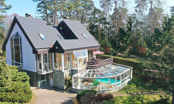 Branzez House | 240 m² House ∙ 5 bedrooms ∙ 12 guests