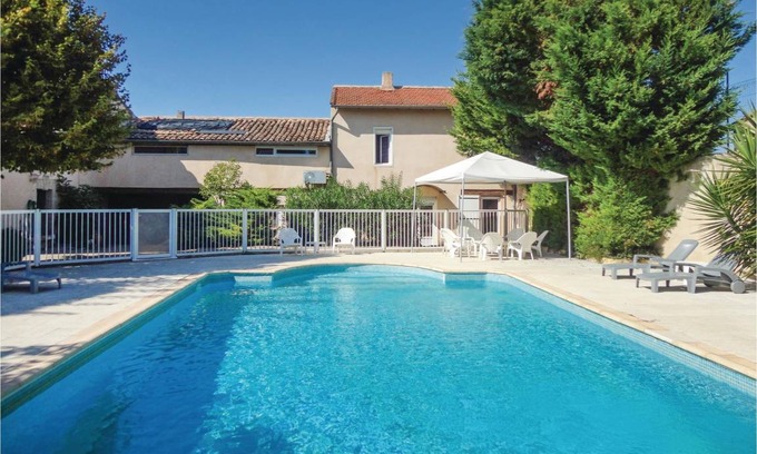 Montagnac House | 240 m² House ∙ 7 bedrooms ∙ 14 guests