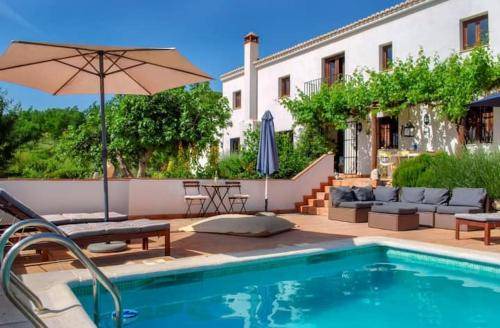 Montefrio Villa | 240 m² Villa ∙ 4 bedrooms ∙ 11 guests
