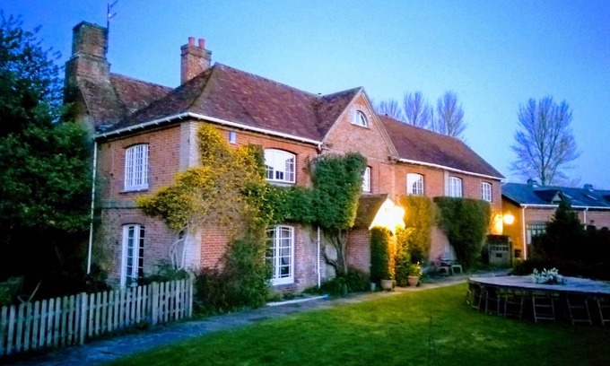 Britford Villa | 240 m² Villa ∙ 8 bedrooms ∙ 21 guests