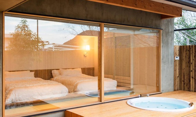 Onomichi House | 250 m² Bungalow ∙ 2 bedrooms ∙ 10 guests