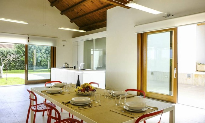 Marsala Villa | 250 m² Villa ∙ 5 bedrooms ∙ 9 guests