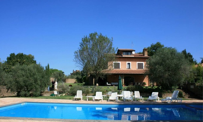 Corchiano Villa | 250 m² Villa ∙ 6 bedrooms ∙ 14 guests