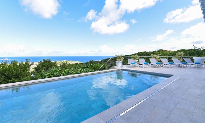 Grand Cul-de-Sac Villa | 250 m² Villa ∙ 3 bedrooms ∙ 6 guests