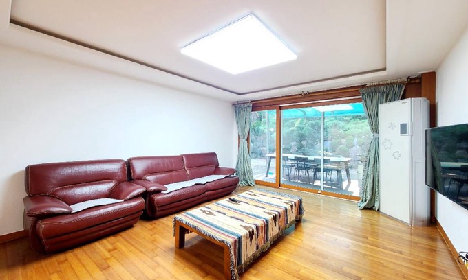 Gyeongju House | 264 m² Motel ∙ 3 bedrooms ∙ 15 guests